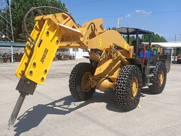 輪式礦山專用破碎錘